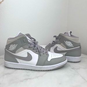 Jordan 1 mid linen grey, size 10